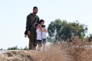 Read more about the article Trump revoga sanções contra colonos israelitas na Cisjordânia
