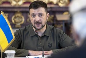 Read more about the article Kiev e Moscovo vão trocar 500 prisioneiros de cada lado no fim de semana