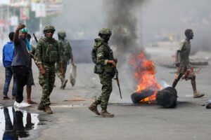Read more about the article Advogados pedem processos contra polícias após alegada tortura de detidos em Maputo