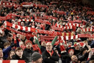 Read more about the article Liverpool goleia Tottenham e avança para a final da Taça da Liga