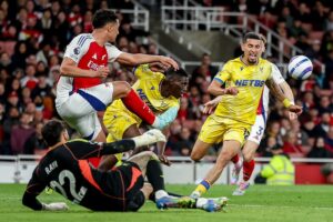 Read more about the article Arsenal empata e deixa título inglês praticamente entregue a Liverpool