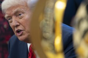 Read more about the article Trump planeia reduzir significativamente presença diplomática dos EUA em África