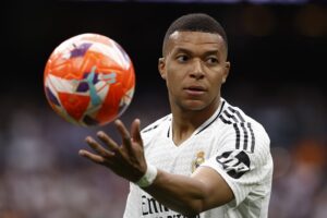 Read more about the article Kylian Mbappé conquista Bota de Ouro de 2024/25