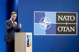 Read more about the article NATO rejeita ilegalidade de bombardeamentos norte-americanos no Irão