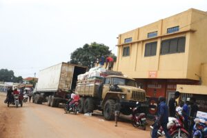 Read more about the article Camionistas angolanos dizem que taxas transfronteiriças para RDCongo travam “cobranças ilegais”