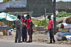 Read more about the article Polícia realiza disparos em mercado informal do centro da cidade de Maputo