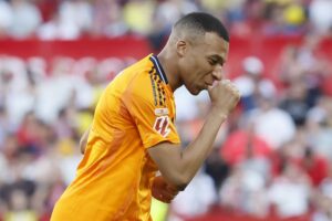 Read more about the article Mbappé já teve alta hospitalar e regressa à concentração do Real Madrid