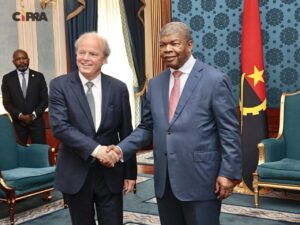 Read more about the article Presidente João Lourenço recebe líderes de finanças, construção e aviação civil