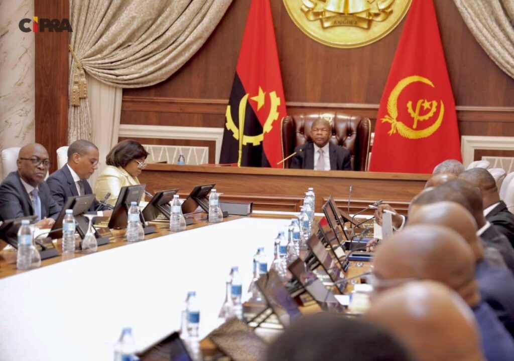 Cidadãos criticam silêncio do Presidente João Lourenço após quase dois dias de tumultos em Luanda