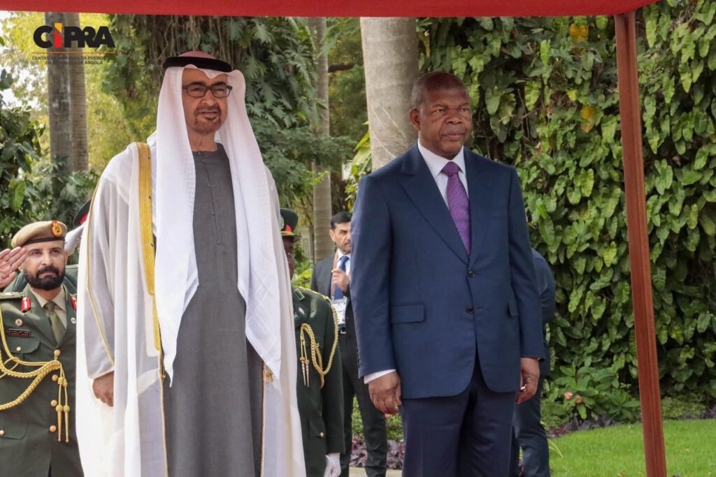 Presidente dos EAU destaca aumento das trocas comerciais não petrolíferas com Angola