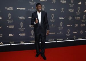 Read more about the article Francês Ousmane Dembélé eleito Bola de Ouro e ‘hat-trick’ de Bonmatí