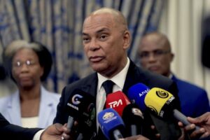 Read more about the article UNITA quer Savimbi e Holden Roberto reconhecidos por mérito em vez de perdão