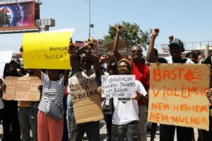 Read more about the article Manifestantes pedem penas mais duras contra abusadores sexuais em Angola