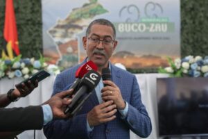 Read more about the article Contratos no setor petrolífero angolano atingem 54,4 mil milhões de dólares entre 2022 e 2025