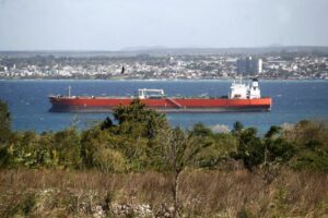 Read more about the article Rússia promete manter ajuda a Cuba após entrega de 730 mil barris de petróleo