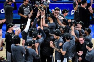Read more about the article San Antonio Spurs vencem os Thunder e estão na final da NBA